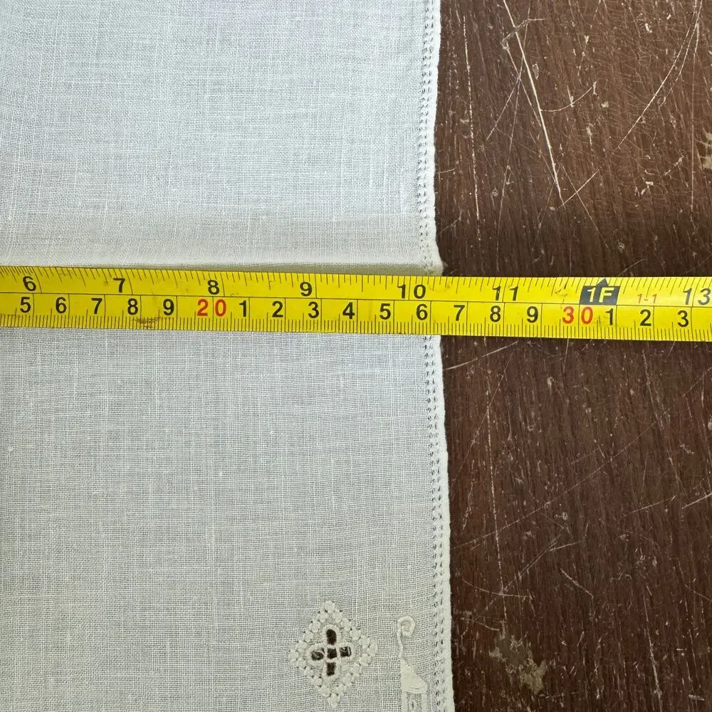 Antique‎ Vintage Hand Embroidered White Cloth Napkins 11 x 10 inches